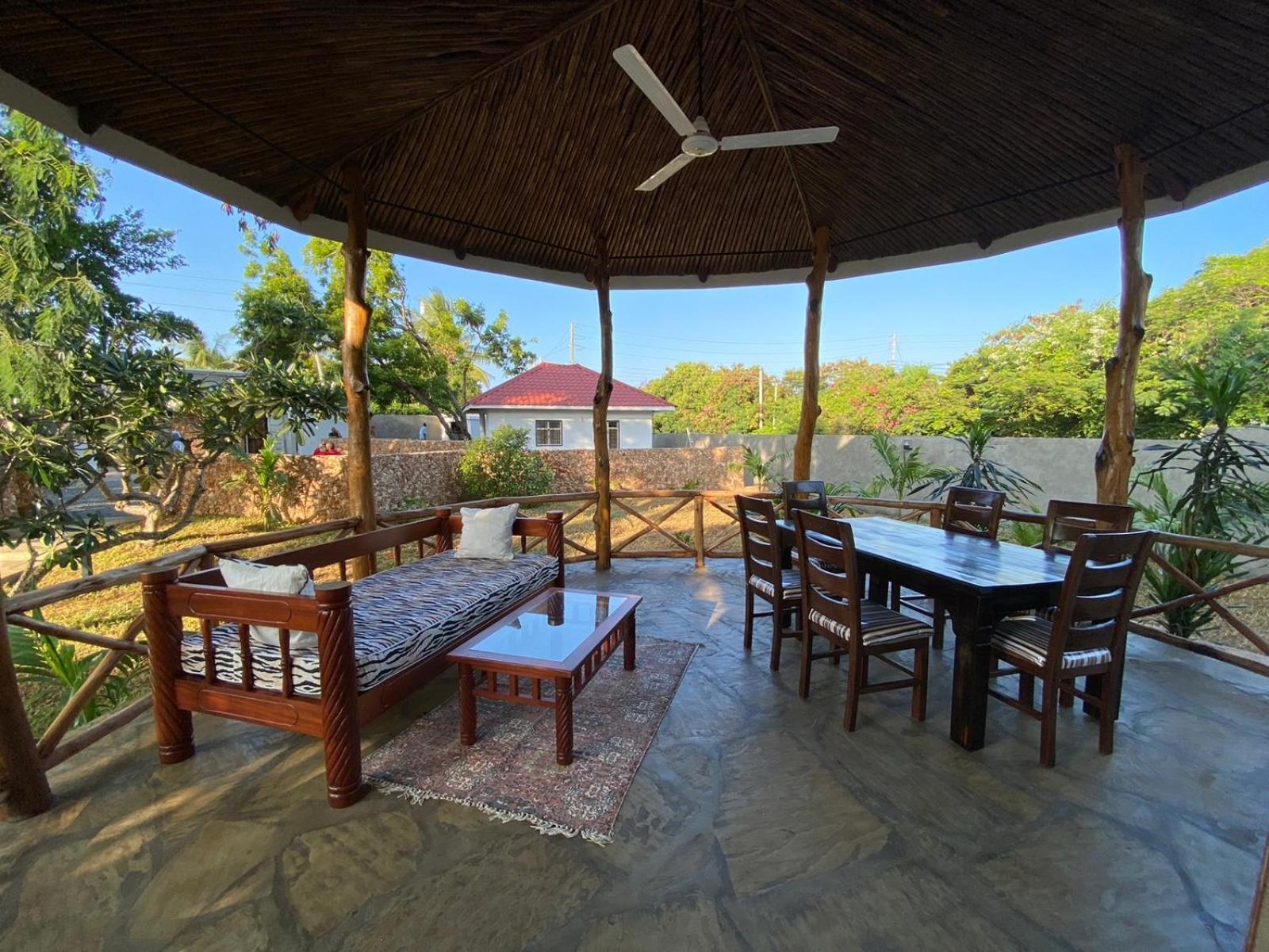 Hotel Villa Malindi Exterior photo